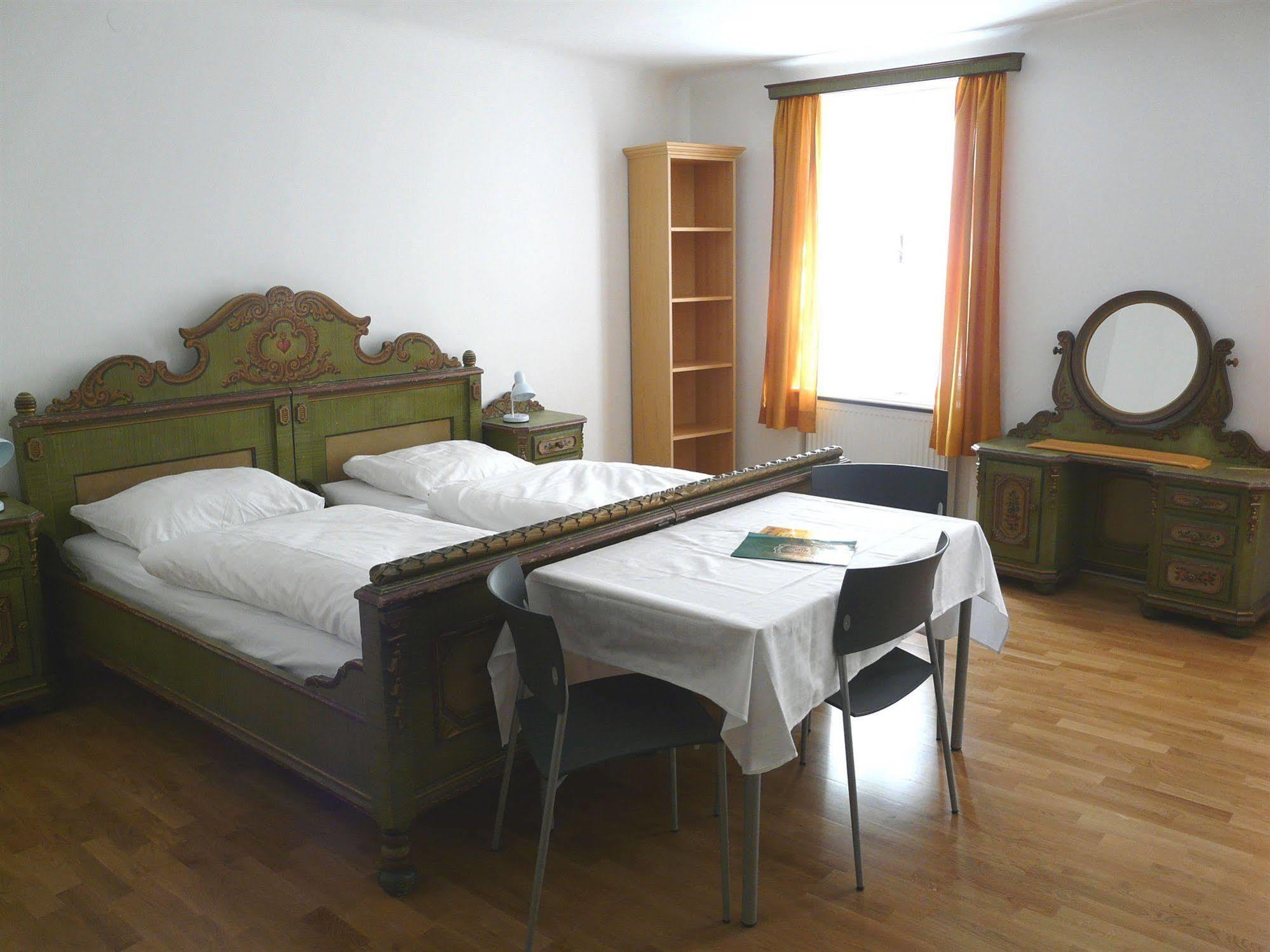 Hotel Schwarzes Roessl Salzburg Exteriör bild