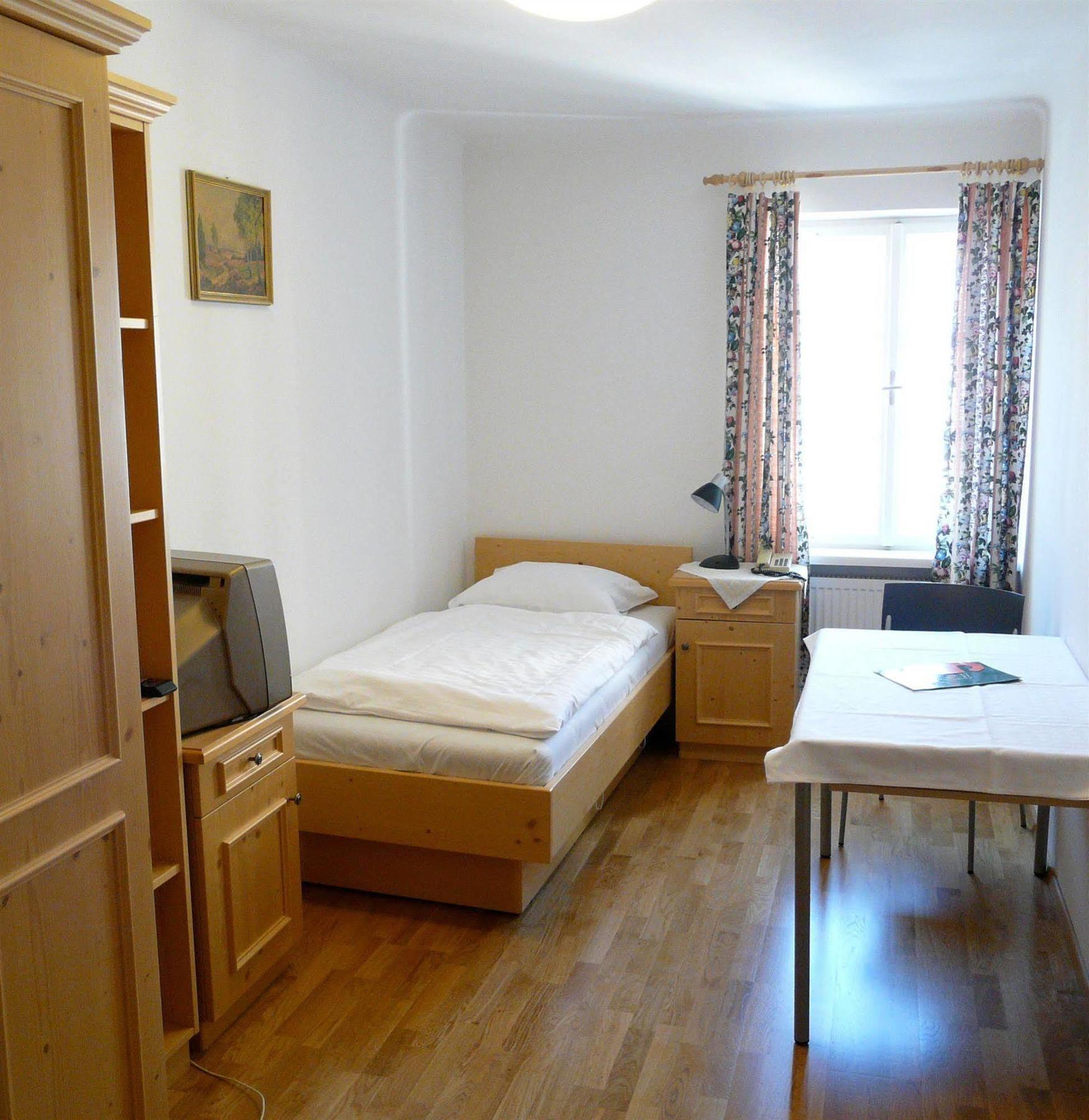 Hotel Schwarzes Roessl Salzburg Exteriör bild